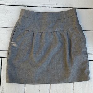 LOFT Ann Taylor grey polyester/wool mini skirt - Size 0